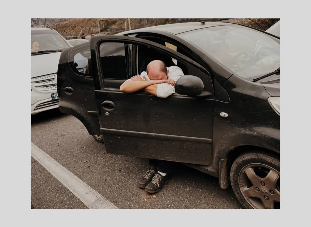 Очередь на КПП «Верхний Ларс».