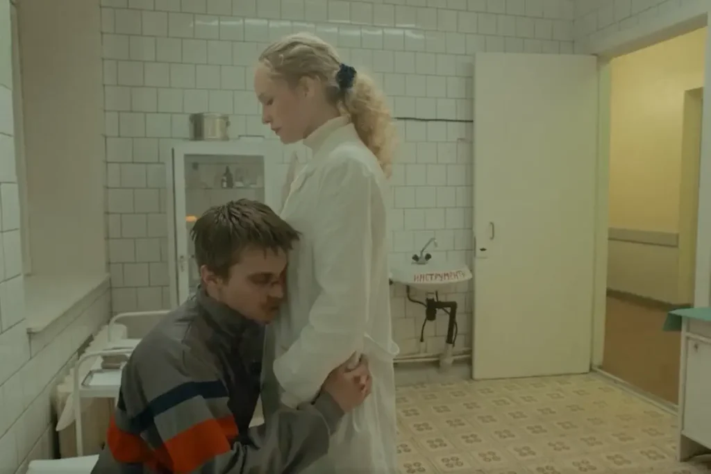 Скриншот из официального трейлера к сериалу «Слово пацана». Источник: Youtube-канал платформы Start.