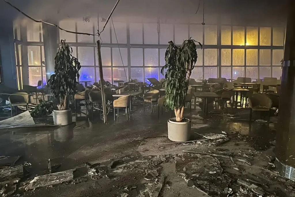 Интерьер Крокус Сити Молл после пожара. Источник: Пресс-служба губернатора и правительства Подмосковья.