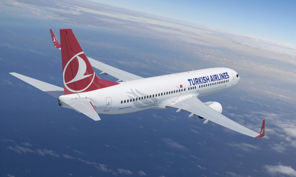 Самолёт Turkish Airlines
