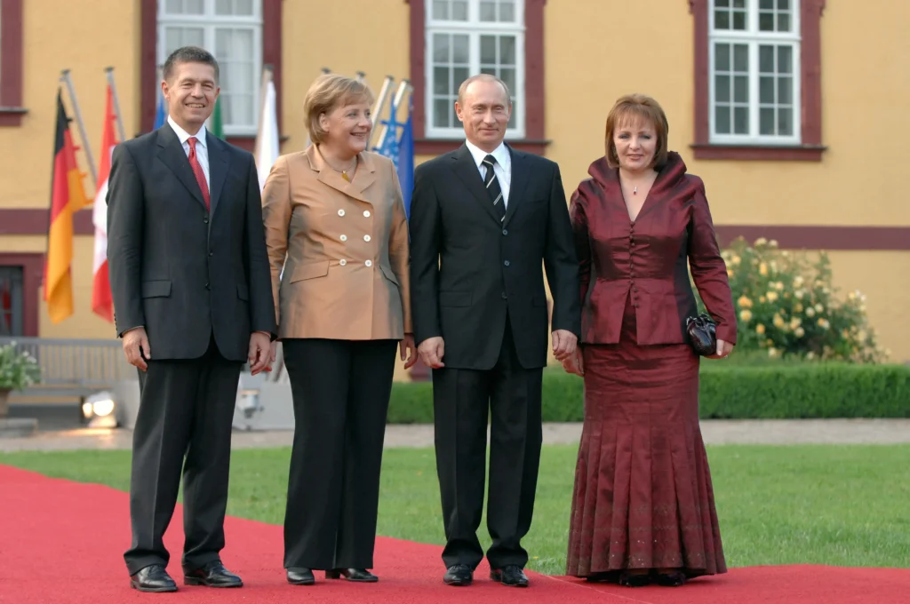 Людмила Путина