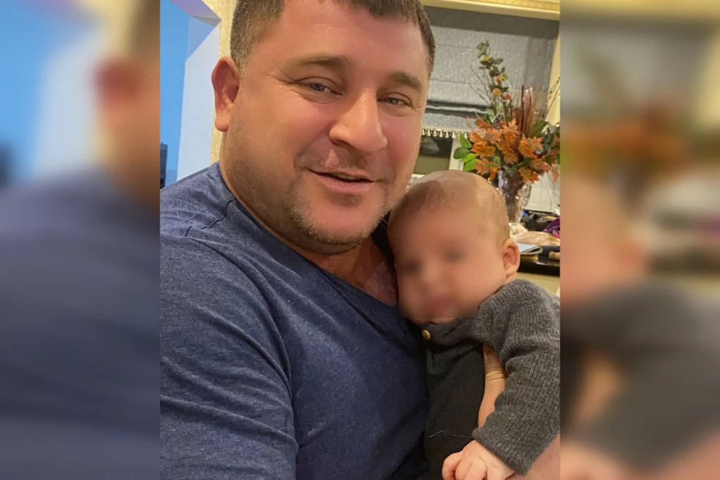 Чингизхан Шабазов с сыном.