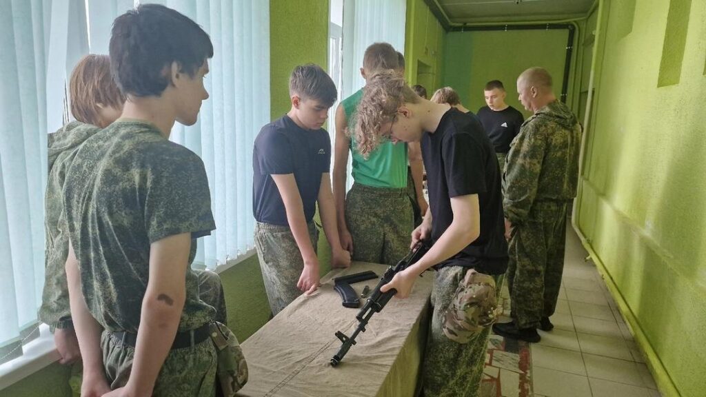 Курс молодого бойца в рамках основ безопасности и защиты Родины (ОБЗР)