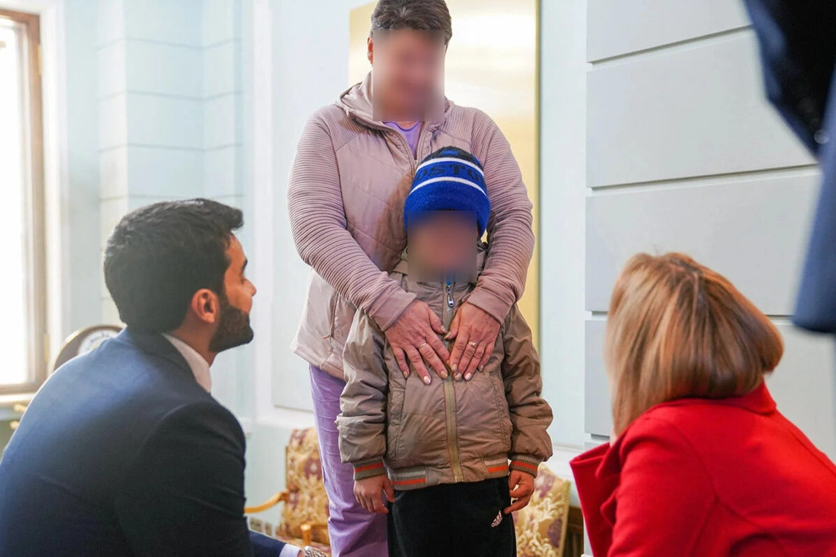 Встреча в посольстве Катара перед возвращением Максима в Украину