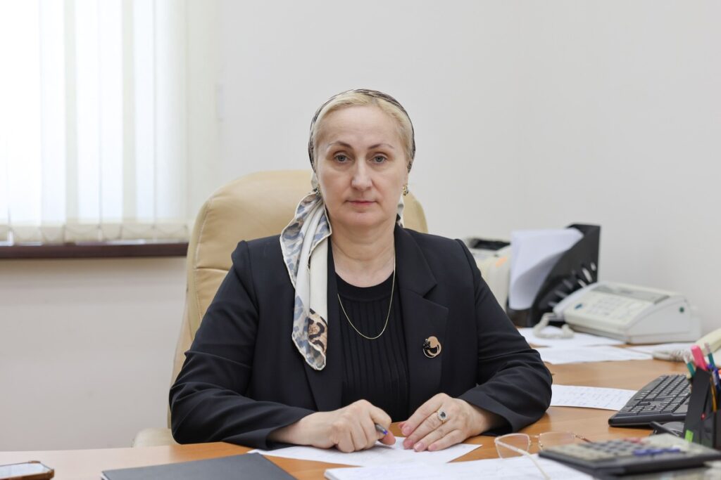 Лариса Гелогаева, начальница отдела развития первичной медико-санитарной помощи и&nbsp;медицинской профилактики в&nbsp;Минздраве Чечни
