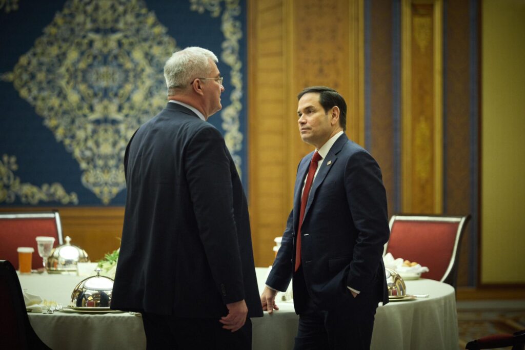 Предварительное согласие на&nbsp;перемирие сроком в&nbsp;30 дней власти Украины дали 11 марта на&nbsp;встрече с&nbsp;американскими переговорщиками в&nbsp;Саудовской Аравии