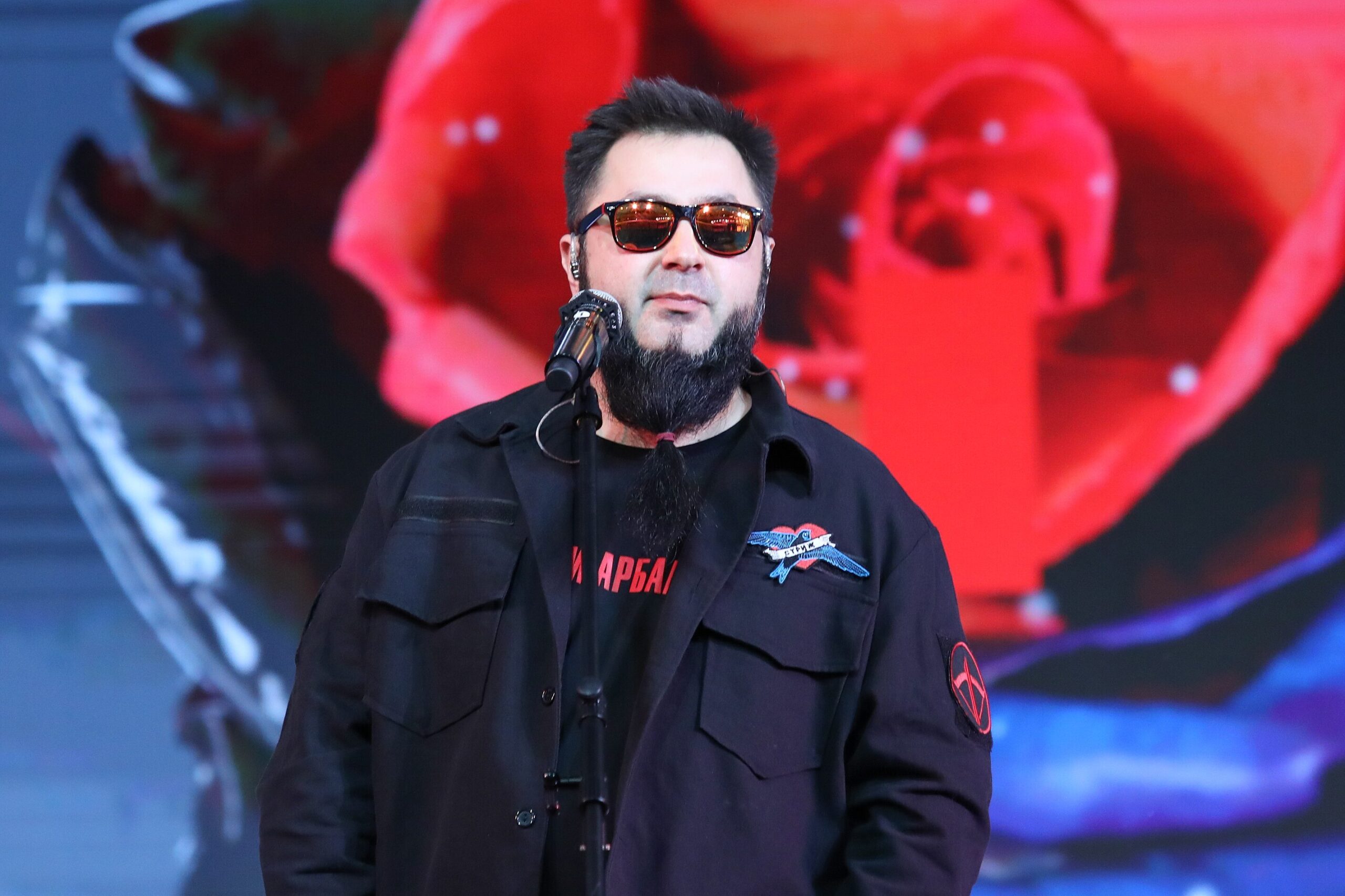 Z-блогер Аким Апачев оставил в Судже антиукраинские граффити