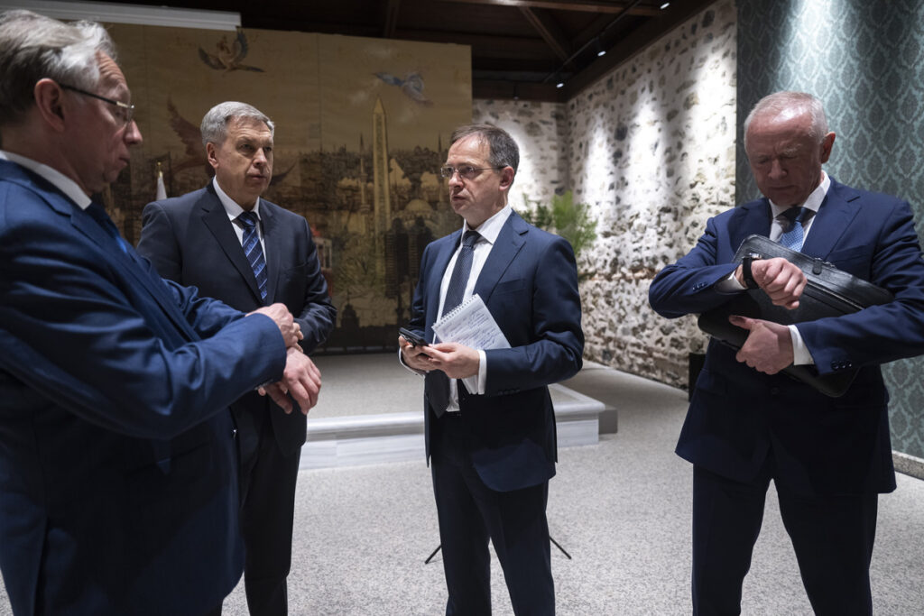 Владимир Мединский с 2022 возглавляет российские делегации на переговорах с Украиной