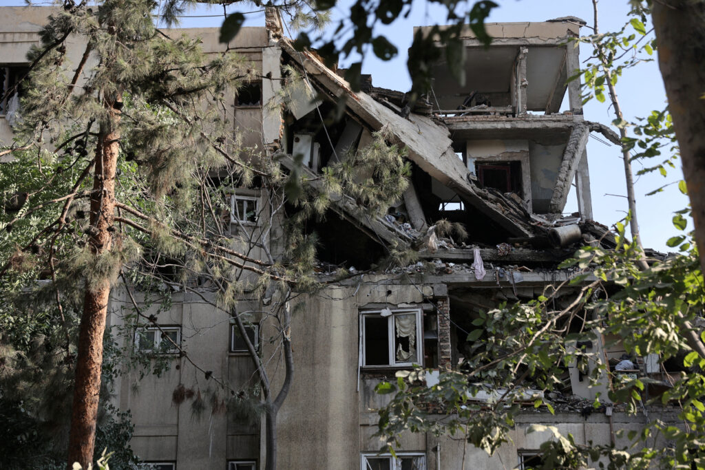 Израиль нанес удары по ключевым ядерным объектам Ирана: как аятоллы создавали атомную бомбу