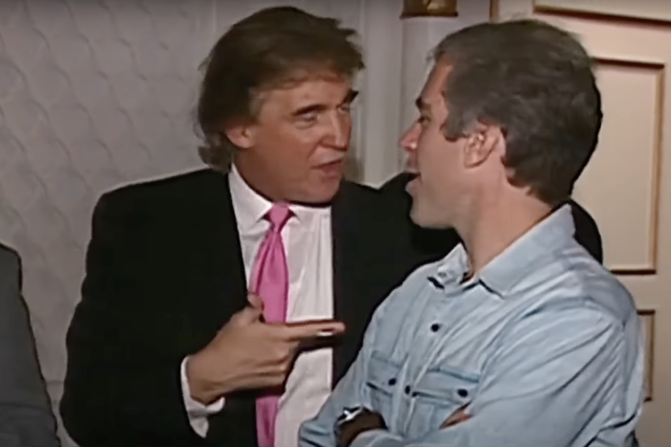 Илон Маск заявил о связи Дональда Трампа с арестованным за торговлю детьми Джеффри Эпштейном