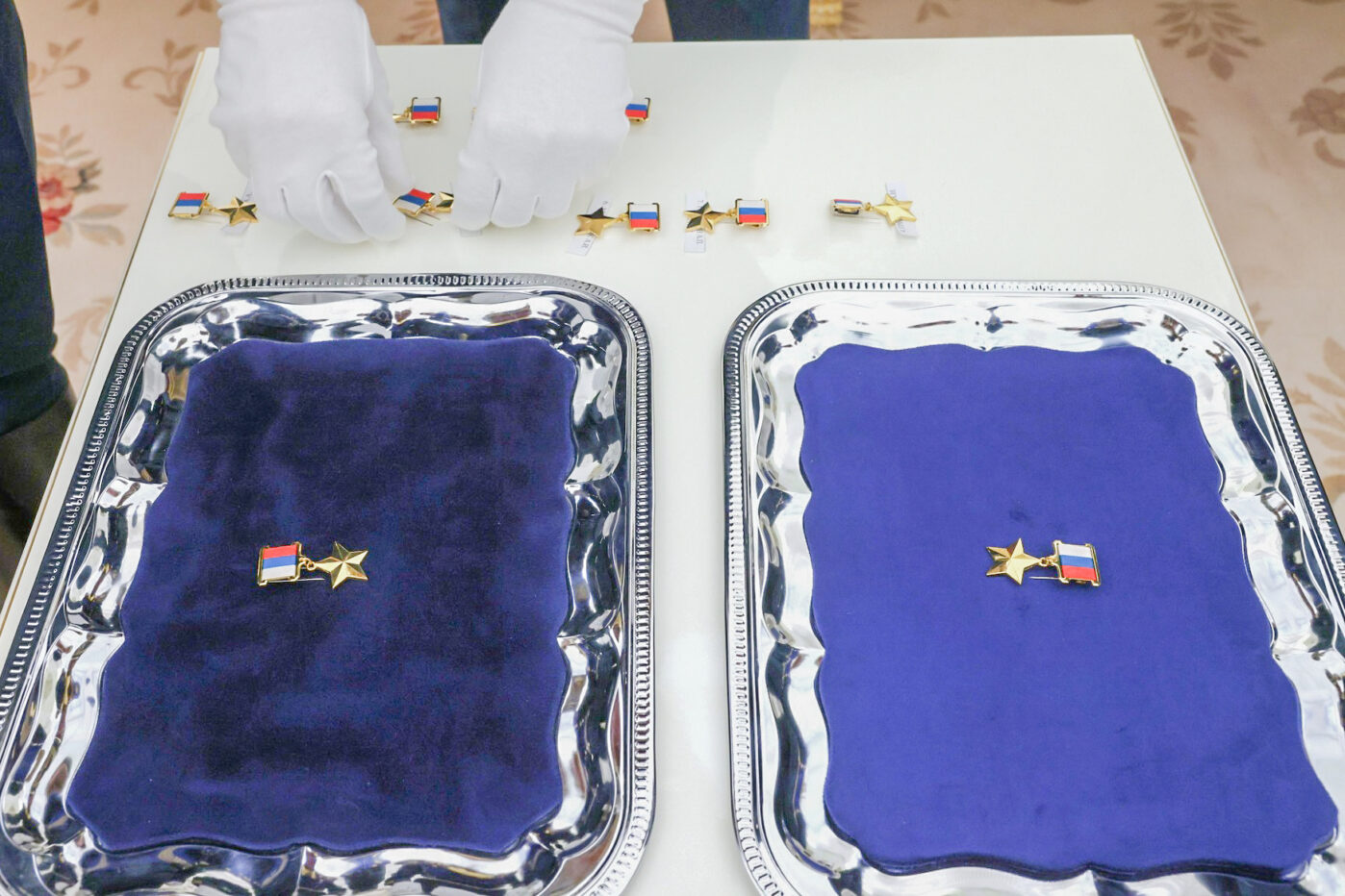 Медали «Герой России»