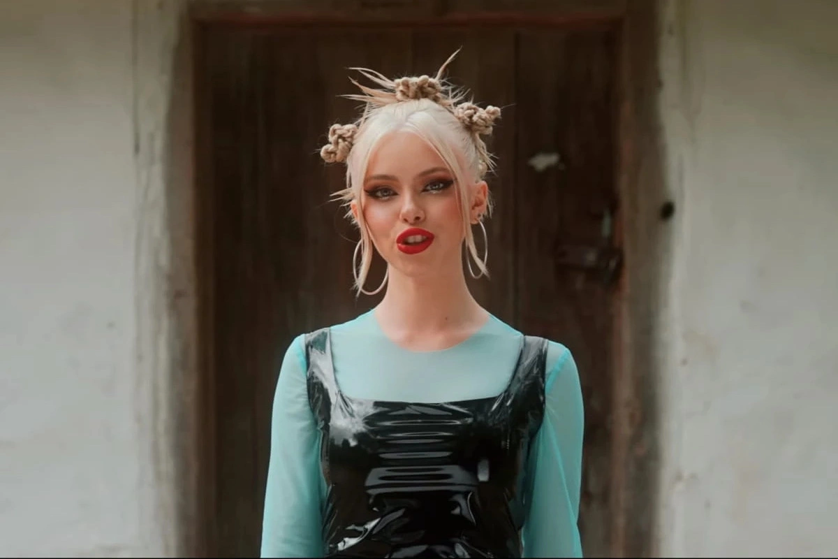 В России запретили песню «Ванька-Встанька» украинской певицы Маши Кондратенко