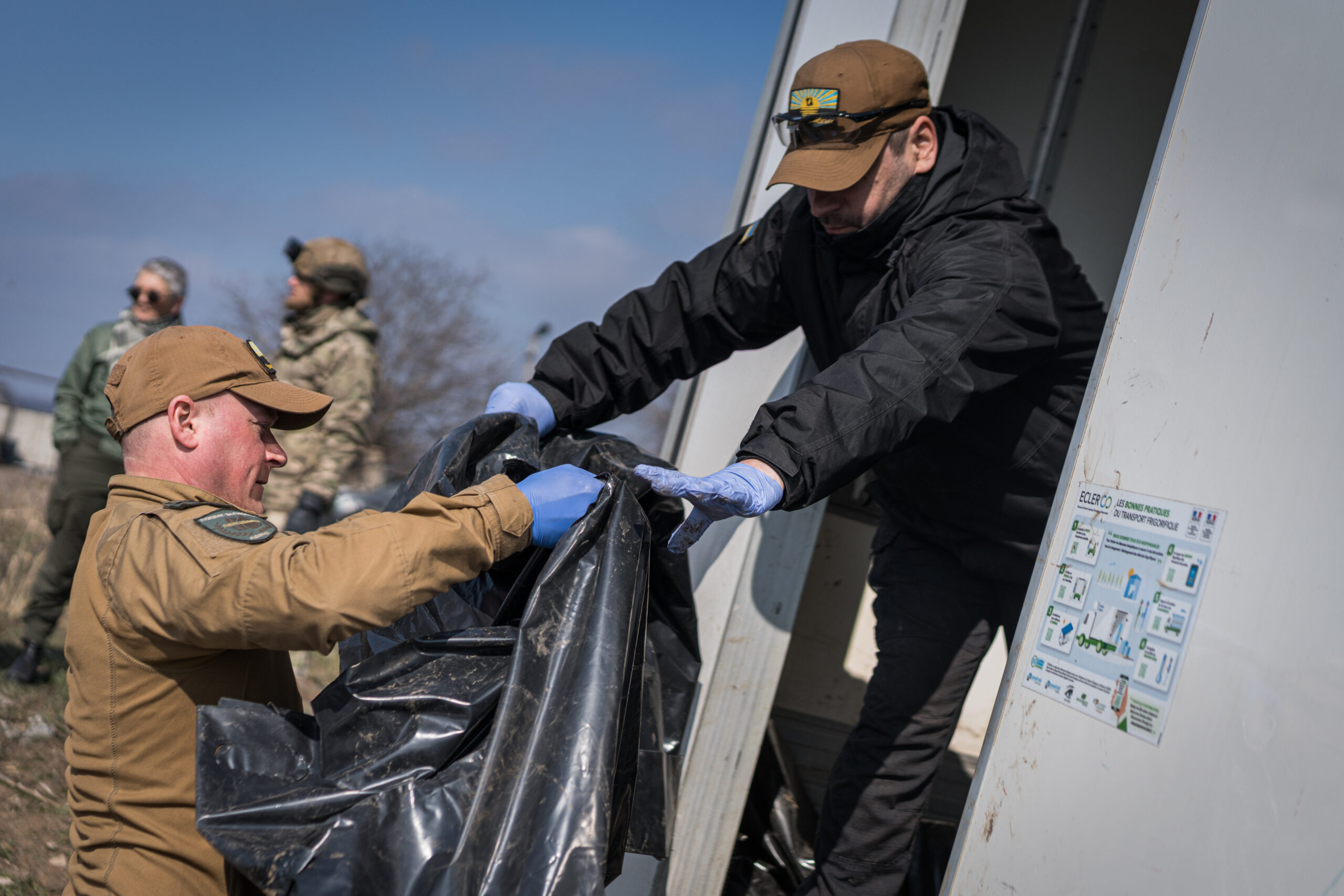 В Ростовском морге для опознания тел погибших на «СВО» вынуждают устанавливать мессенджер Max