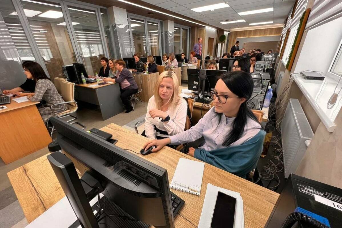 В&nbsp;основной день голосования, воскресенье, примерно с&nbsp;12:20 и&nbsp;до&nbsp;18:22 по&nbsp;мск перестал работать сайт ЦИК. Помимо непосредственно сайта ЦИК, не&nbsp;работали также сайты, отражающие данные системы ГАС «Выборы»