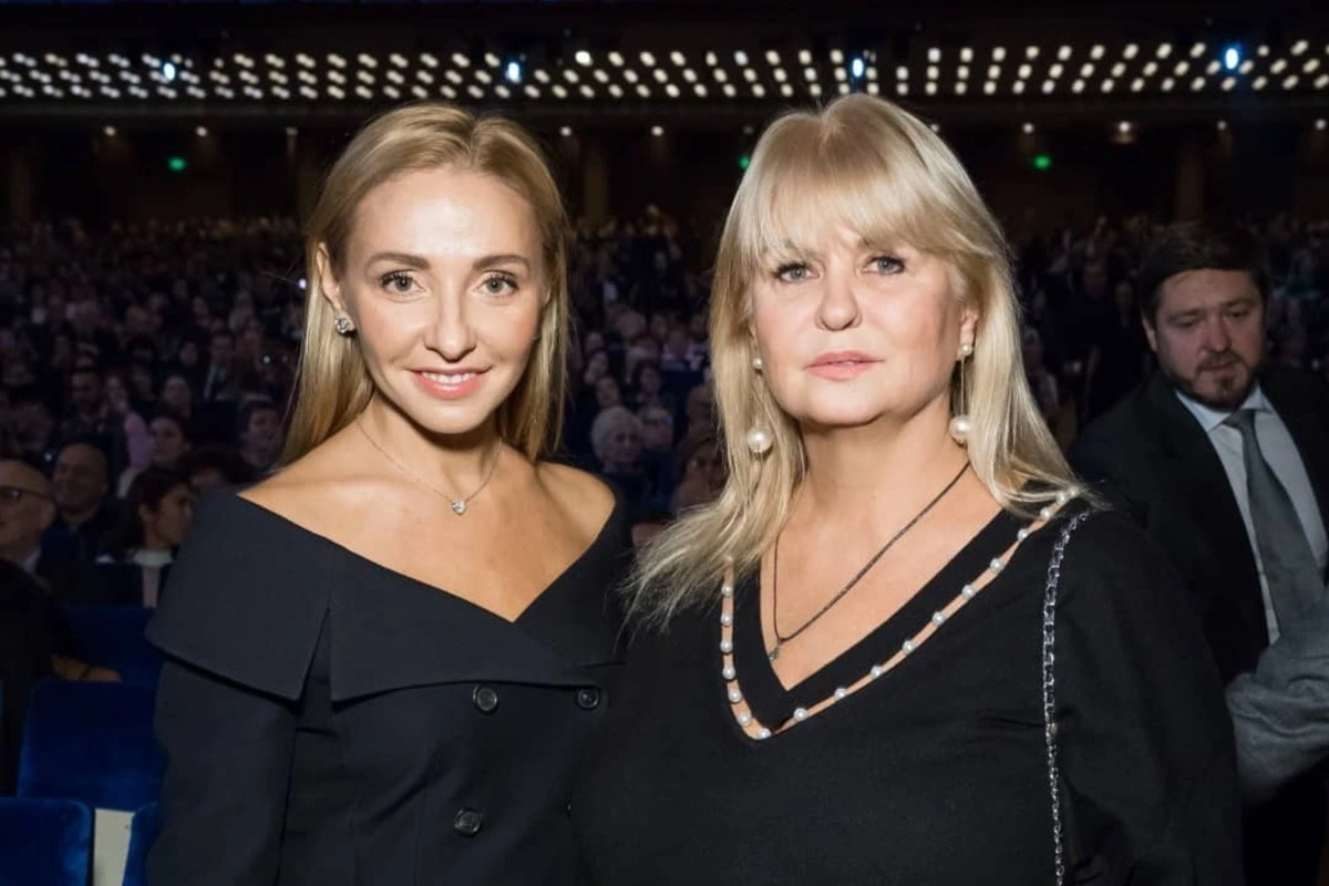 Тёща Дмитрия Пескова Раиса Навка за месяц открыла два новых бизнеса в области ресторанного обслуживания и строительства