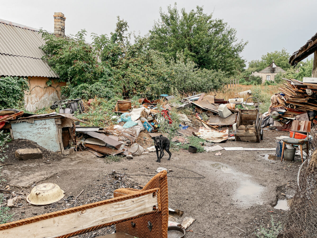 Как в&nbsp;условиях войны и&nbsp;дефицита воды выживают самые уязвимые жители Донбасса: одинокие и&nbsp;больные