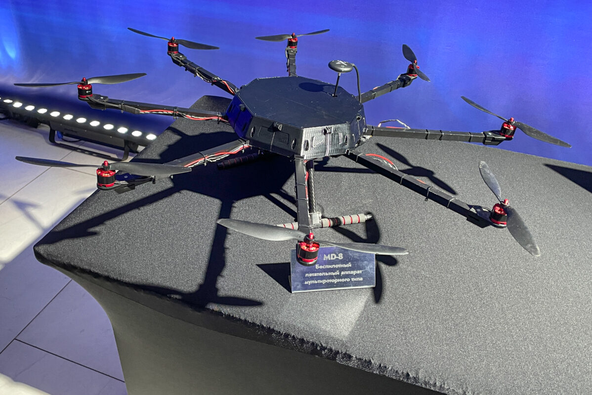 Гексакоптеры это тяжелые БПЛА с шестью пропеллерами. Наиболее известна «Баба-Яга» (она же «Вампир»). Изначально это агродроны для опрыскивания сельхозугодий