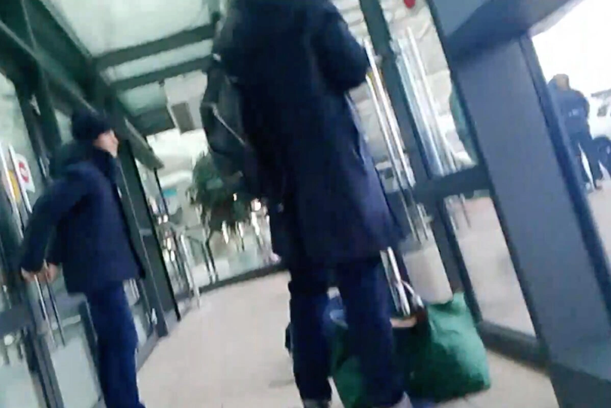 Аэропорт в&nbsp;Минске, зона перед выходом на&nbsp;посадку в&nbsp;самолет