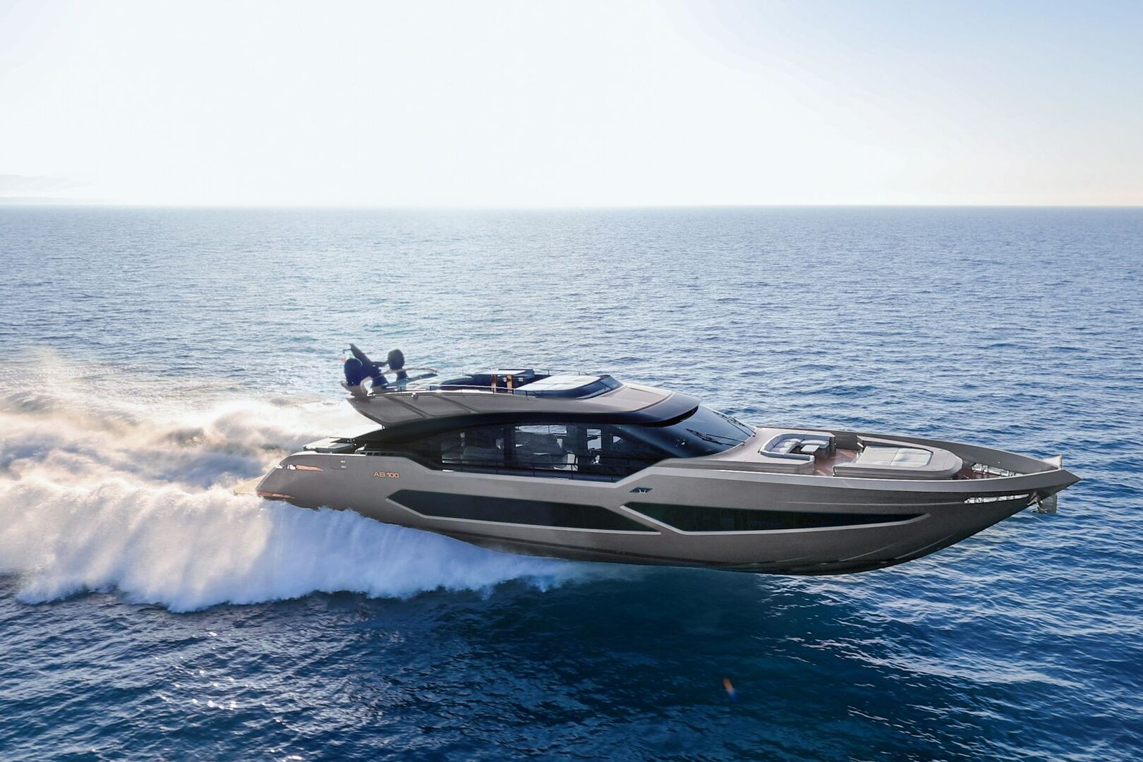 Структуры миллиардеров Андрея Бокарева и Искандара Махмудова, которые получают господряды от Минобороны, купили в Италии яхту Foton от компании Next Yacht Group