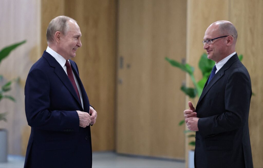 Блок Сергея Кириенко выступал против блокировки Telegram, так как в Max не выстроены «сетки»